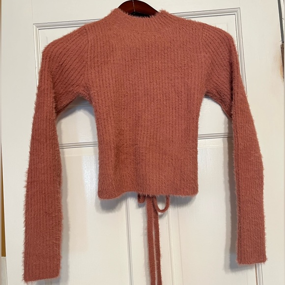 *DONATED 4/1* NWOT Nasty Gal Turtleneck Fluffy Knit Backless Top, Rose, 0 - Picture 5 of 10